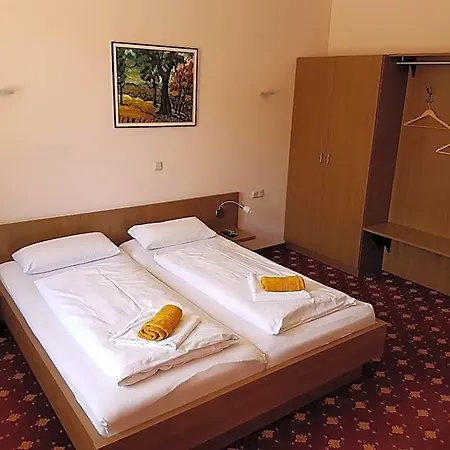 - Restaurant Sophienaue Eisenach