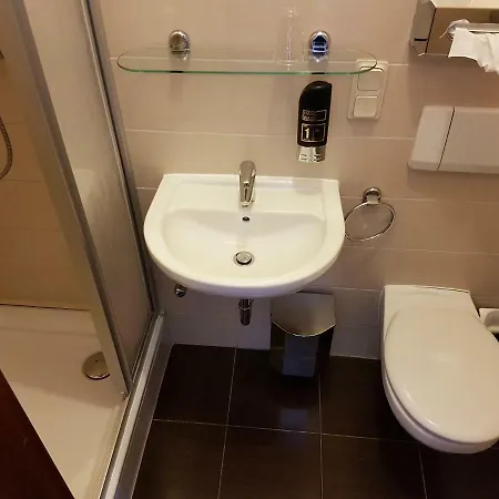 Hotel - Restaurant Sophienaue 3*