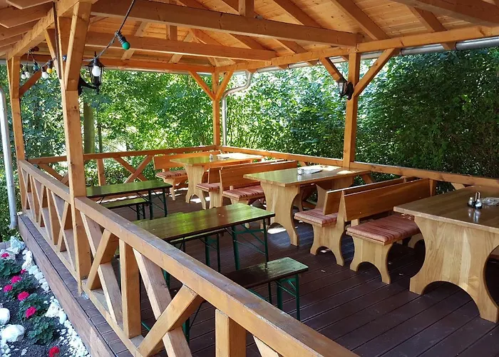 - Restaurant Sophienaue 3*