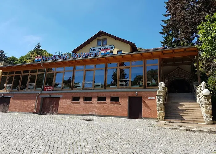 - Restaurant Sophienaue Hotel